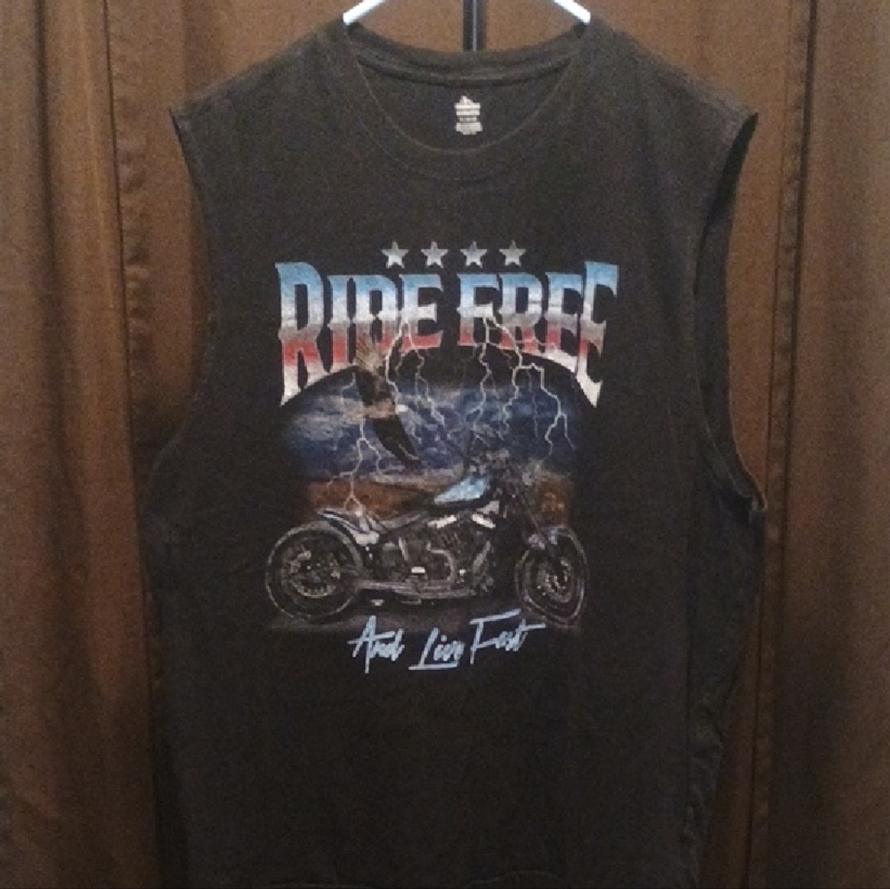 Ride Free Sleeveless Black Shirt